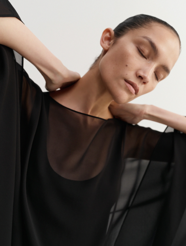 Char Cape - black