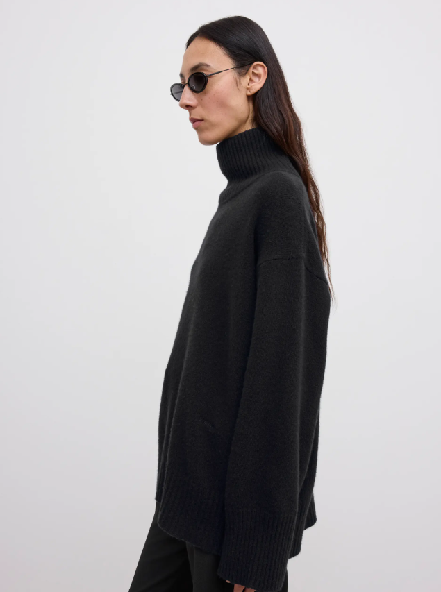 Soft wool turtleneck - Black