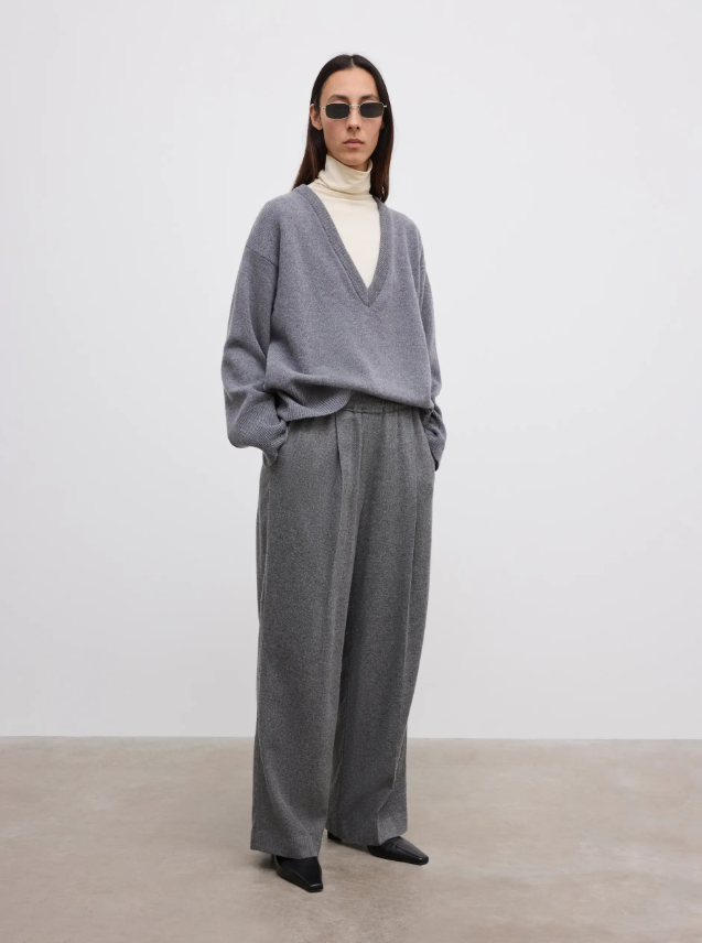 Soft wool vneck knit - Light Grey Melange