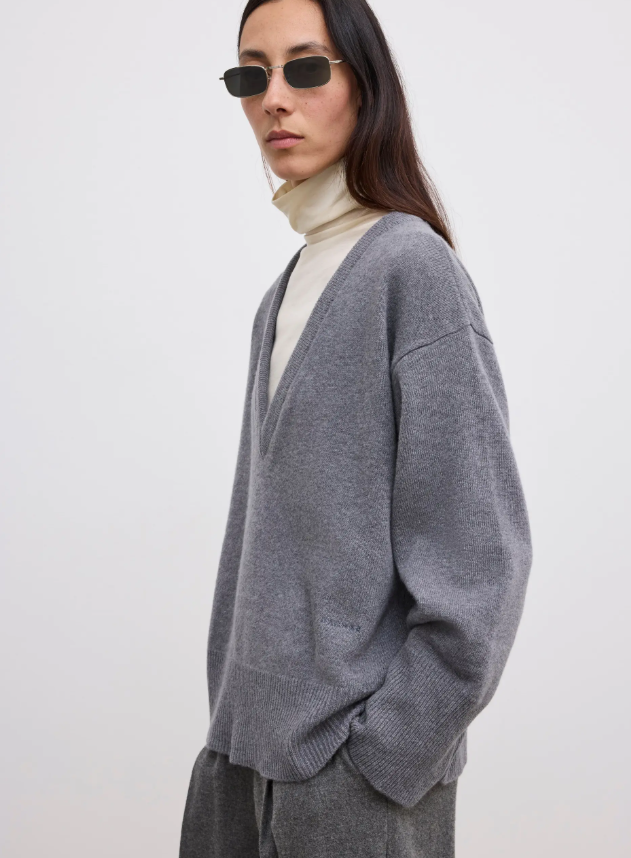 Soft wool vneck knit - Light Grey Melange
