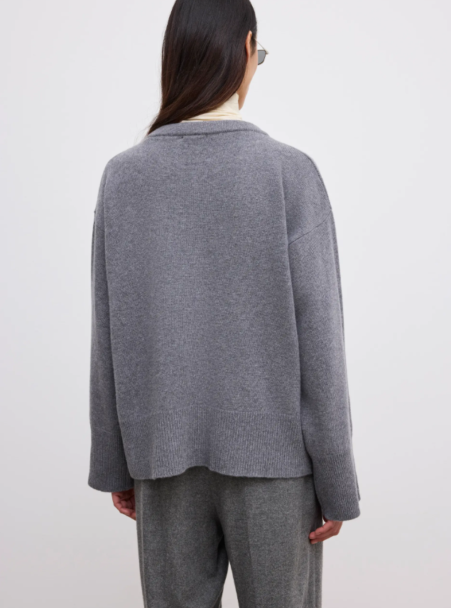 Soft wool vneck knit - Light Grey Melange