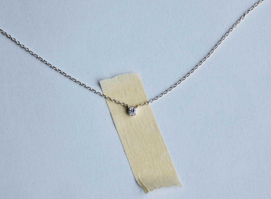 Oda Floating Necklace - Silver
