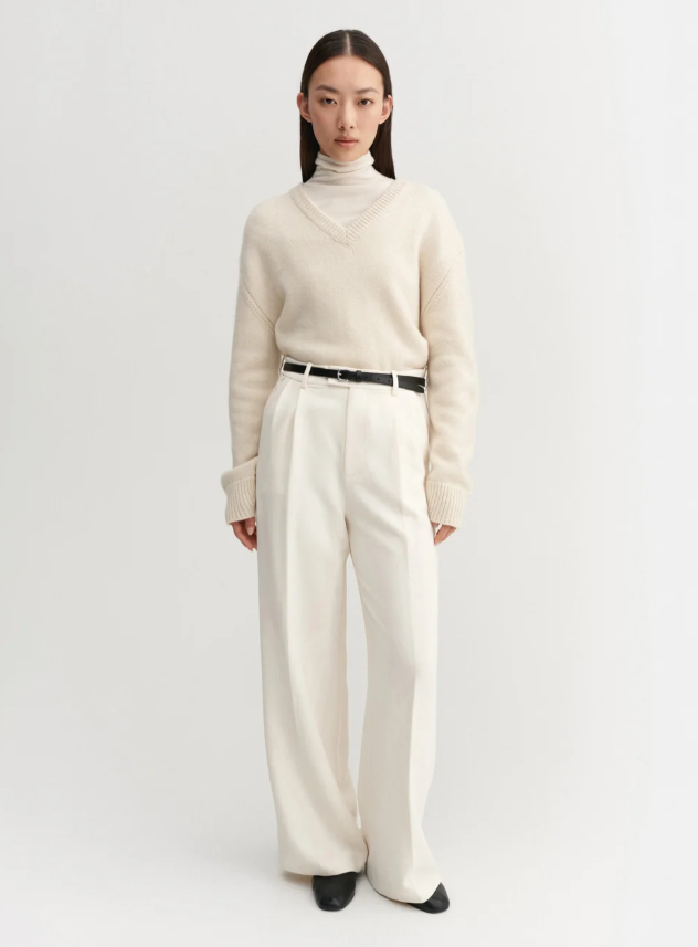 Yara V-Neck Sweater - vanilla