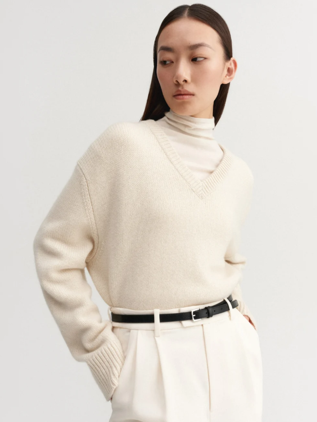 Yara V-Neck Sweater - vanilla