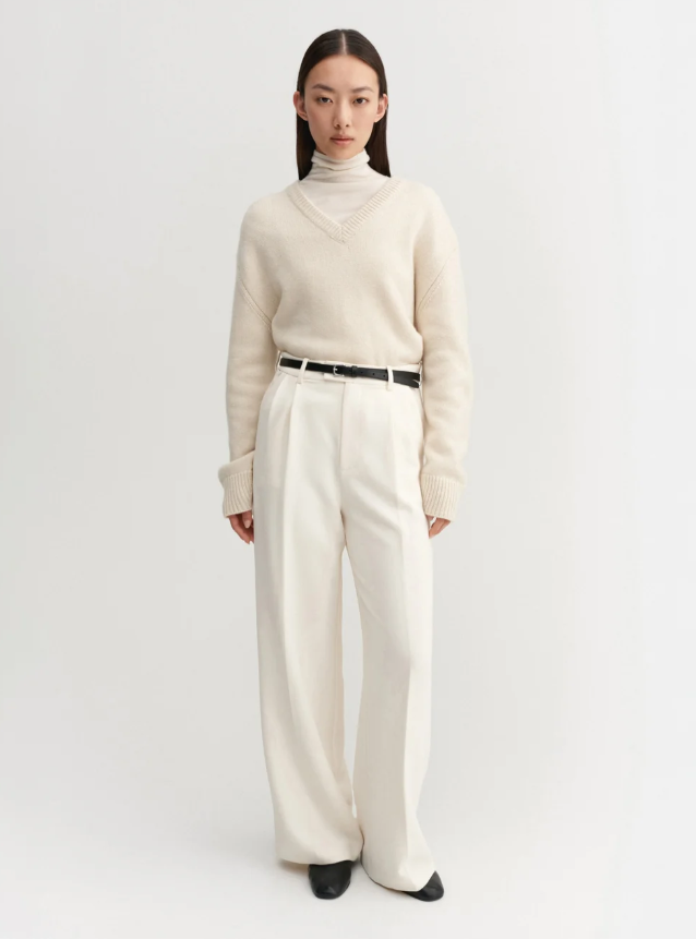 Yara V-Neck Sweater - vanilla