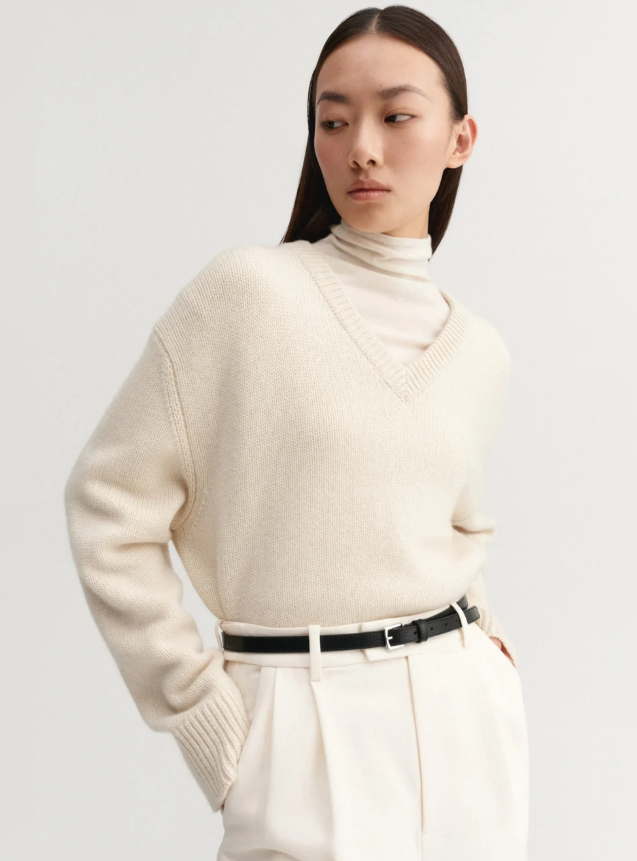 Yara V-Neck Sweater - vanilla