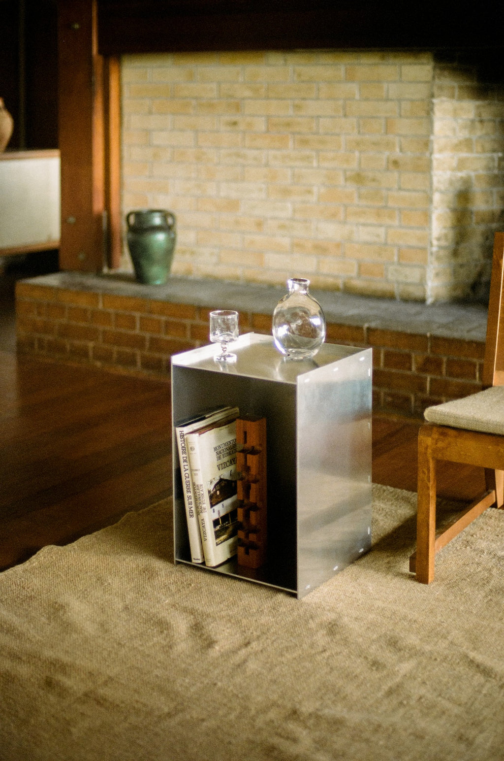 Rivet Box Table - Aluminum