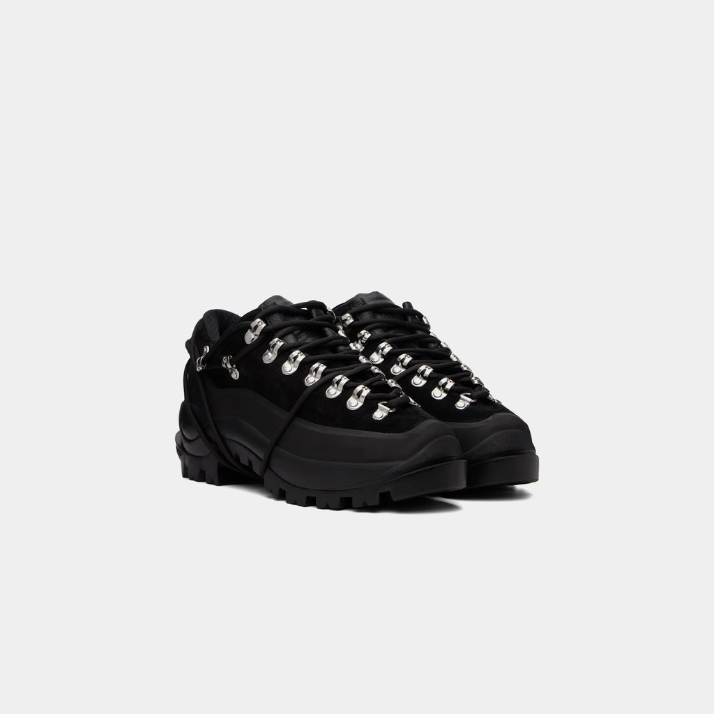 LOW HIKING BOOTS - Black
