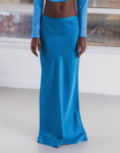 Baserange PF25 - Dydine Fitted Skirt - Ecovero Viscose - Ora blue