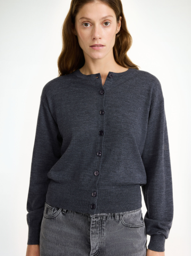 By Malene Birger AW24 - Montie sweater - Jet grey