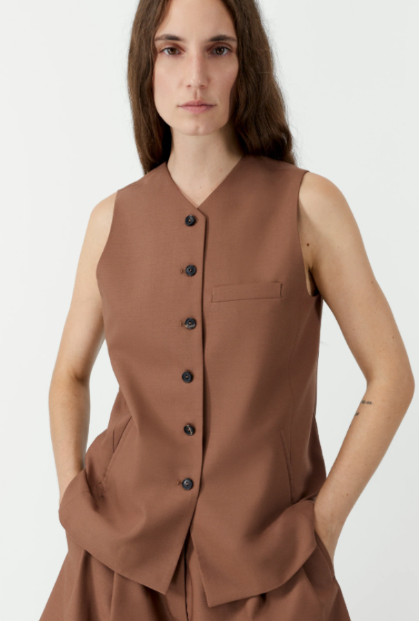 Cordera SS26 - TAILORED VEST- CLOVE 