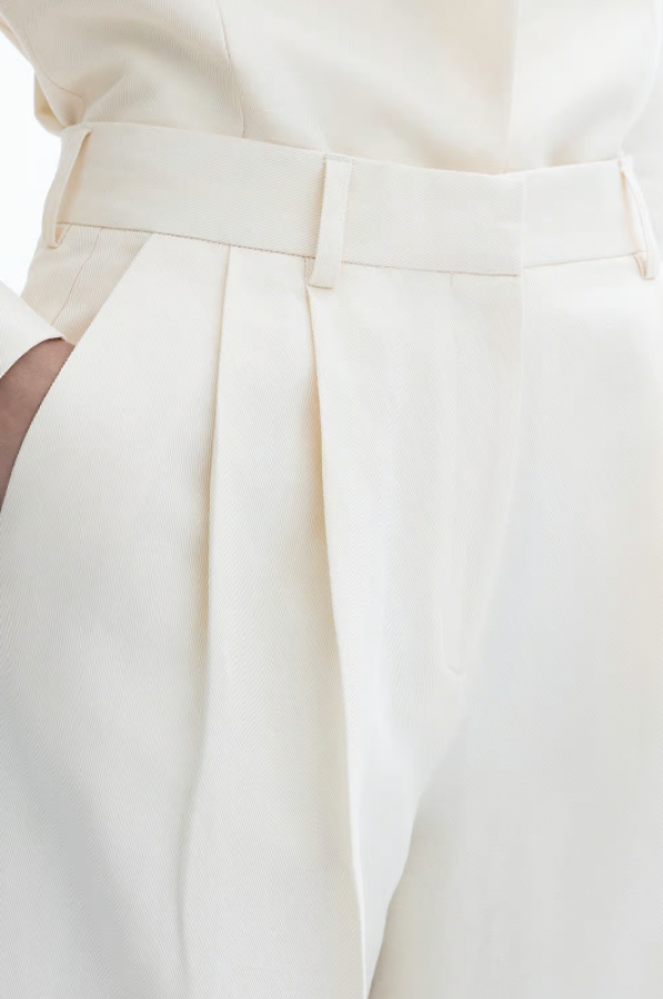 Dagmar SS24 - Wide cropped trousers - vanilla white 