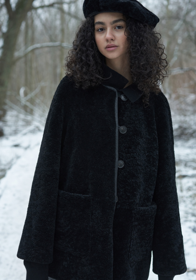 AF Agger AW24 - Shearling coat - Black