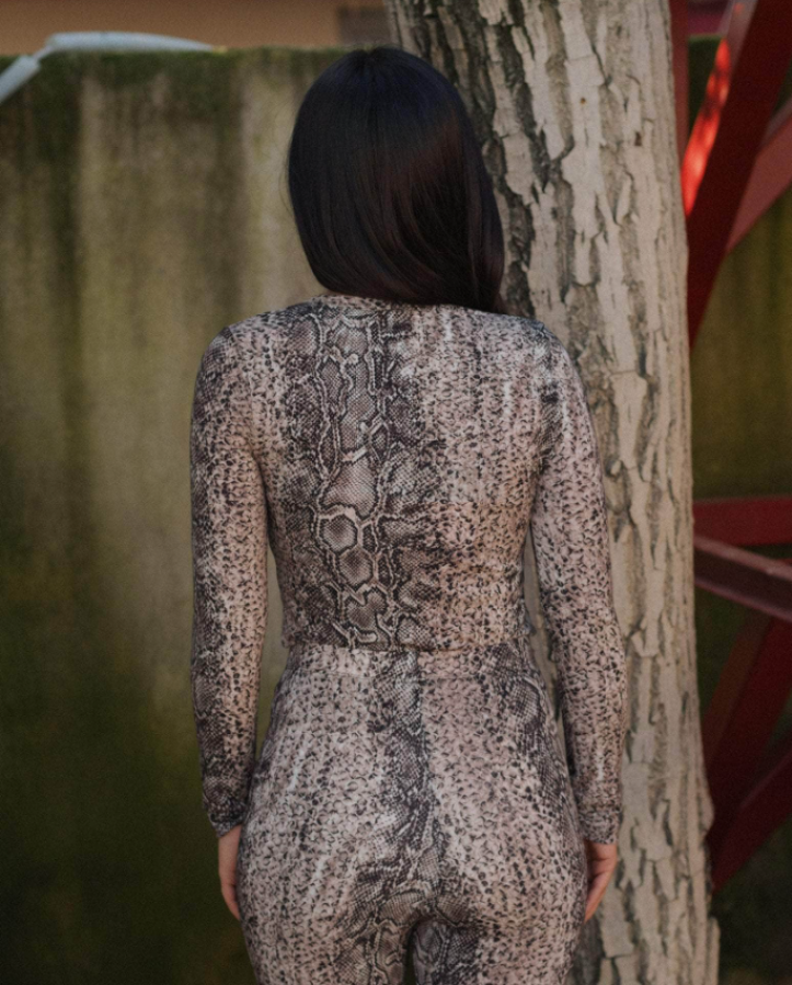 Baserange AW255 - Bead Long Sleeve Tee - Circulose Jersey - Snake