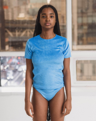 Baserange PF25 - Omo Tee Shirt - Ecovero Velour - Zinn blue