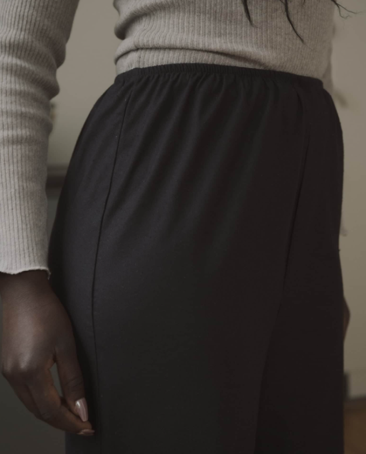 Baserange SS26 - Stoa pants - Black