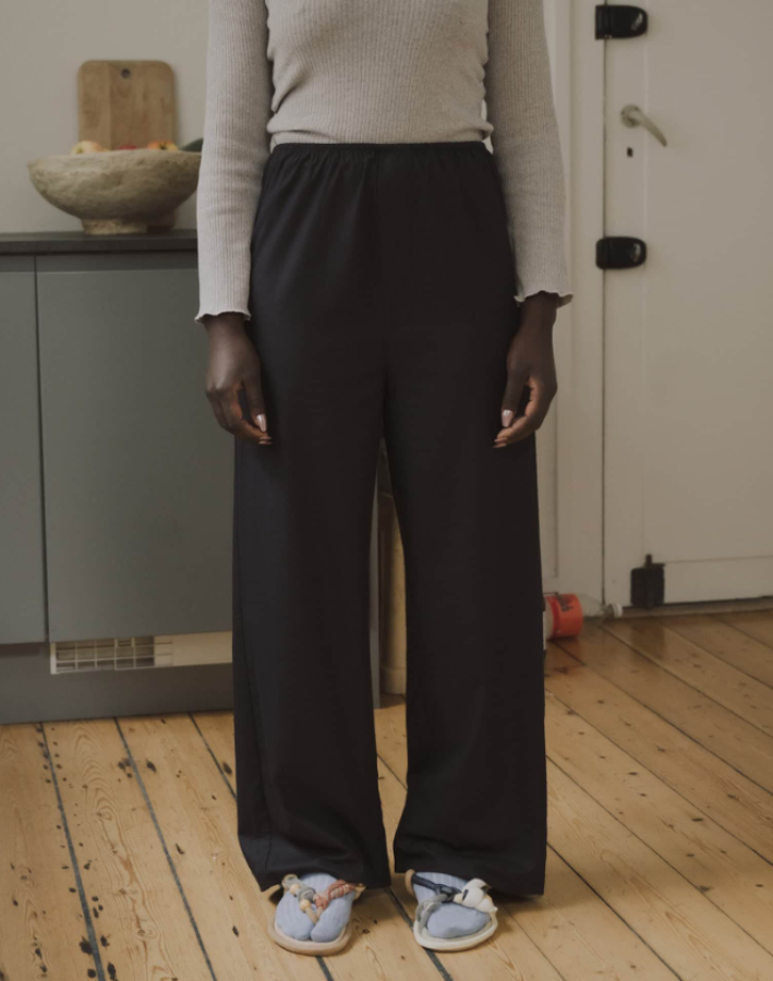 Baserange SS26 - Stoa pants - Black