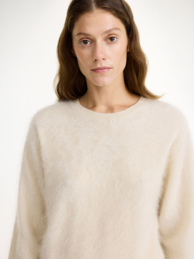 By Malene Birger AW24 - Mantea cashmere sweater - Oyster Gray 