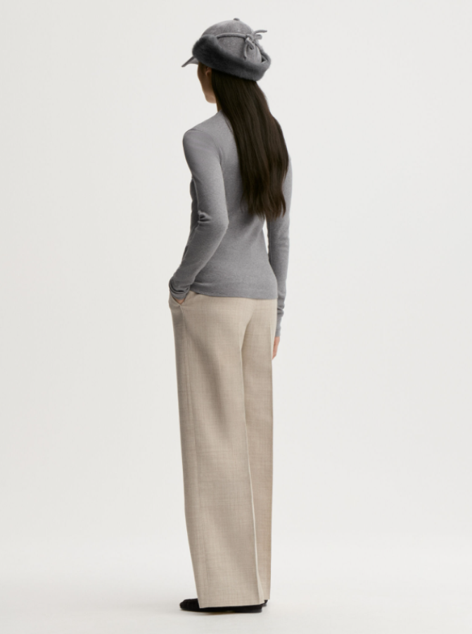 By Malene Birger AW26 - Brita Flat organic cotton long-sleeved - Grey Melange By Malene Birger AW26 - Brita Flat organic cotton long-sleeved - Grey Melange