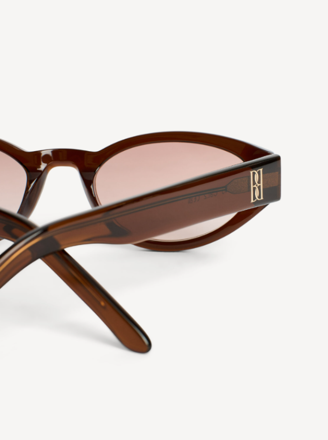 By Malene Birger AW26 - Myla sunglasses - Dark Mahogany By Malene Birger AW26 - Myla sunglasses - Dark Mahogany