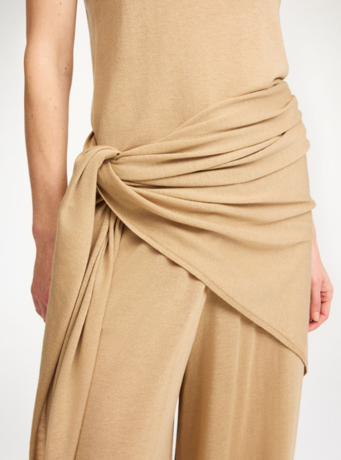 By Malene Birger PF25 - Dorothea scarf - dark sand 