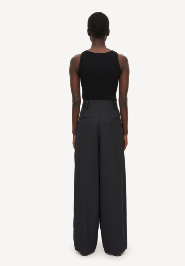 By Malene Birger SS24 - Piscali mid-waist trousers - black