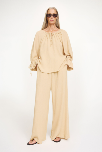 By Malene Birger SS26 - Rose Weave blouse - Dark Sand