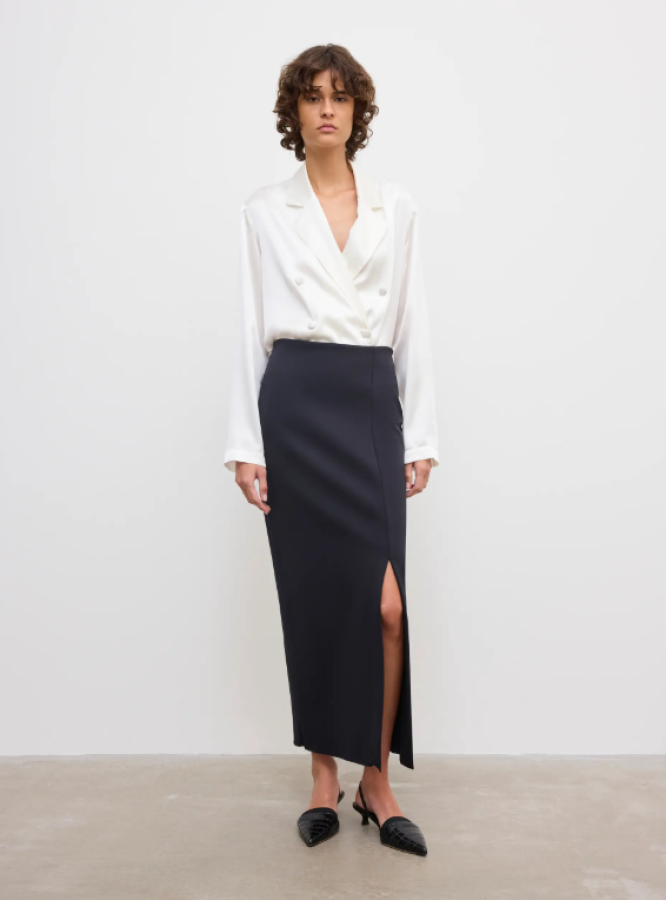 Dagmar PF26 - Fitted midi skirt - Black