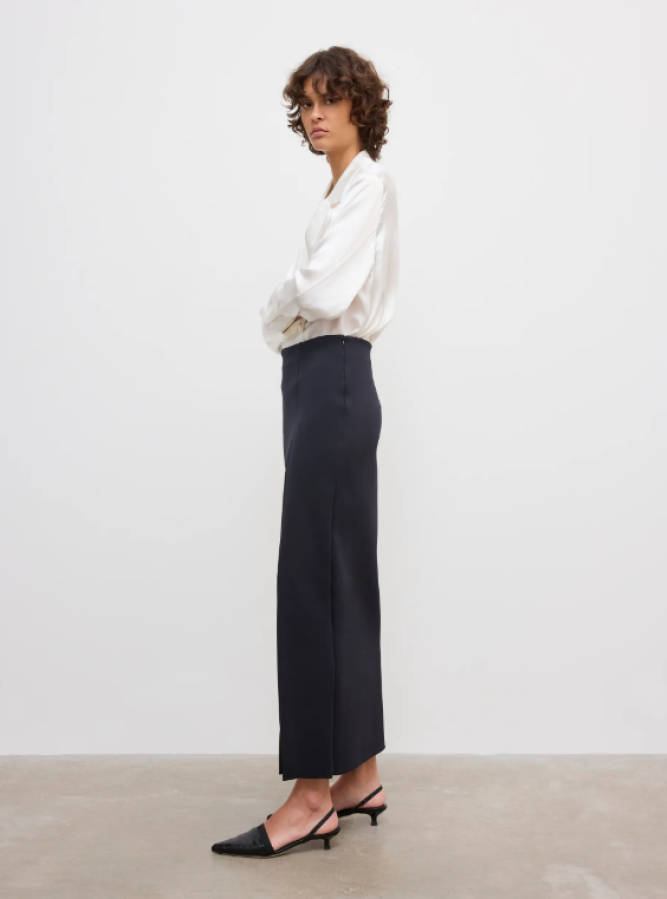 Dagmar PF26 - Fitted midi skirt - Black