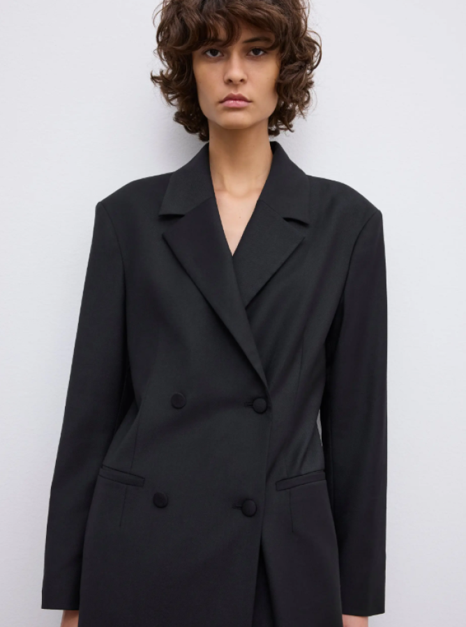 Dagmar SS26 - Long tailored blazer - Black