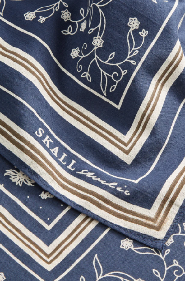 Skall studio AW25 - Skall classic scarf - Dark navy